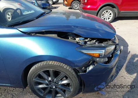 2018 Mazda Mazda3 Grand Touring из США, поврежденный, VIN 3MZBN1W37JM160437